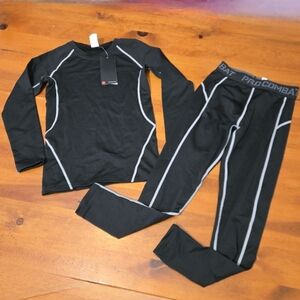 Amazon Brand Muzikin Thermal Long Underwear Set Fleece Lined Size 24 (Small)